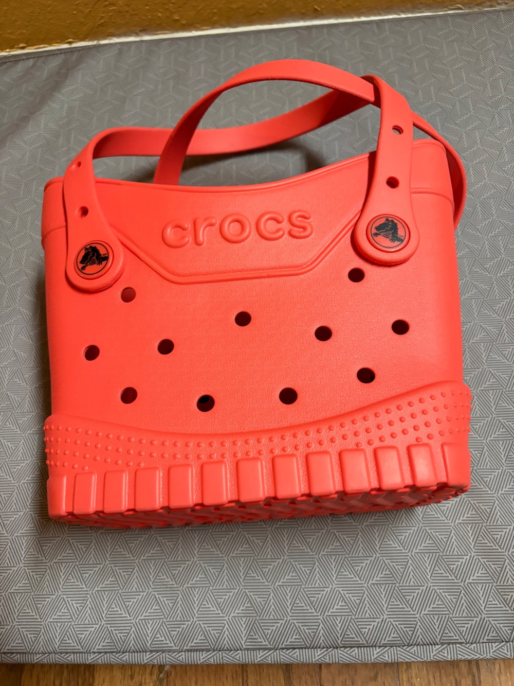 CROCS Kids Red Charm Tote Bag - Picture 4 of 4